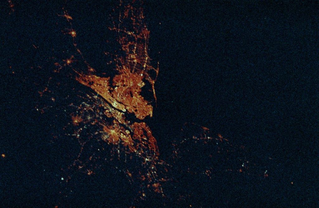 The LEO Satellite Connectivity Market: Competitive Landscape 2026